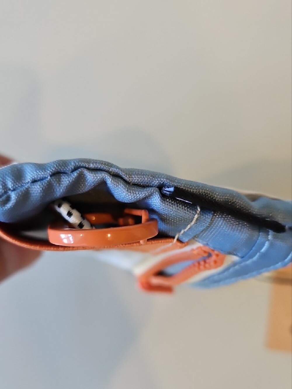 Thread - Carry On - Colorblock Pouch Wallet — Coral, Light Blue & White - NWT - Picture 6 of 6